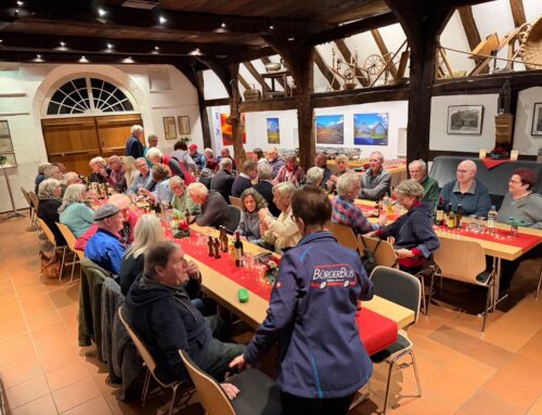 Volles Haus bei der Weihnachtsfeier